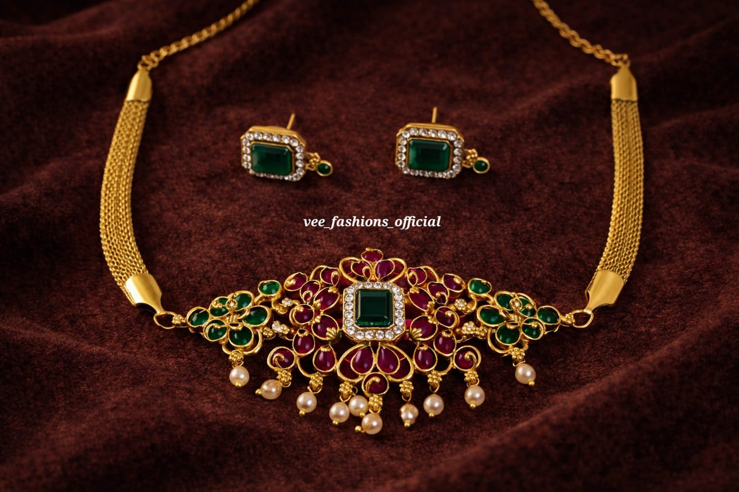 Elegant Red with Green Necklace Set (Matte)