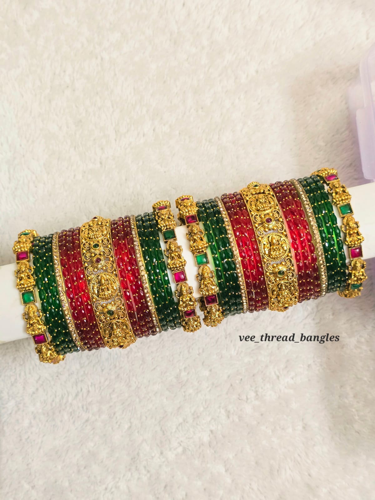 Beautiful Red with Bottle Green Bangles (Antique with Glass Bangles)