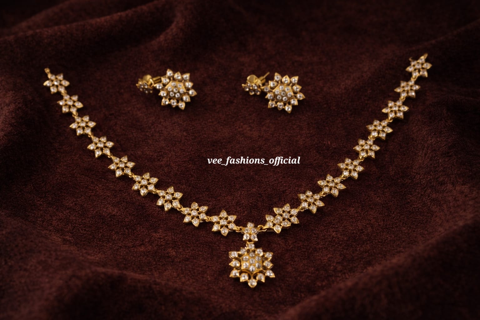Gold lookalike Necklace Set (Matte)
