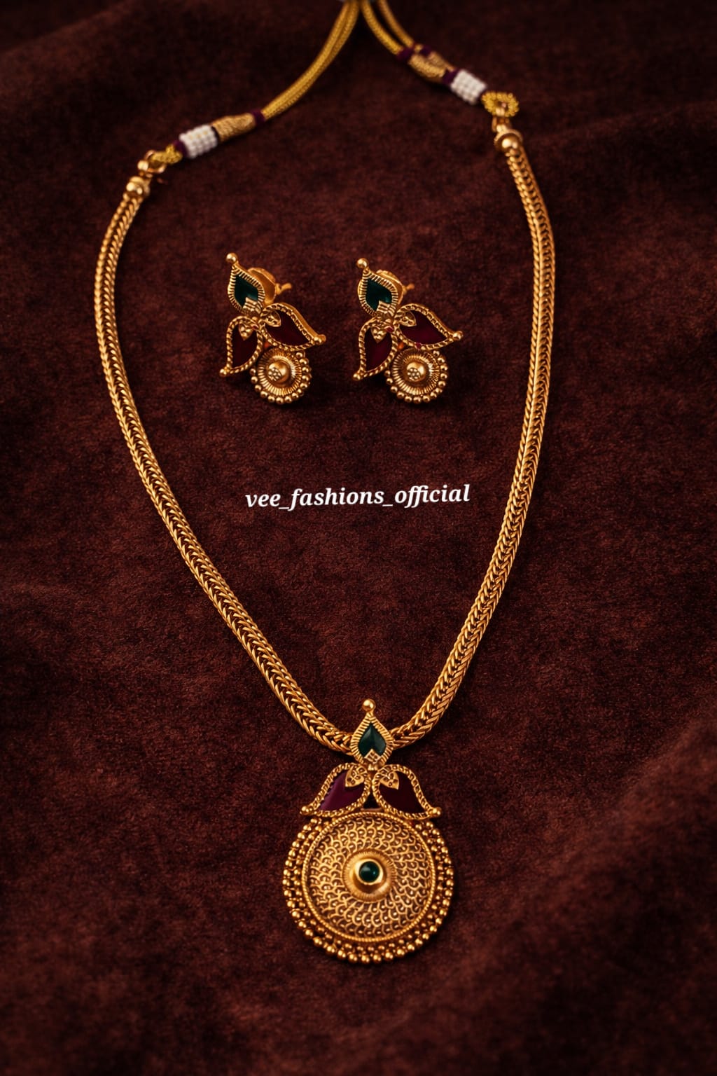 Elegant Lotus Pendent Necklace Set(Matte)
