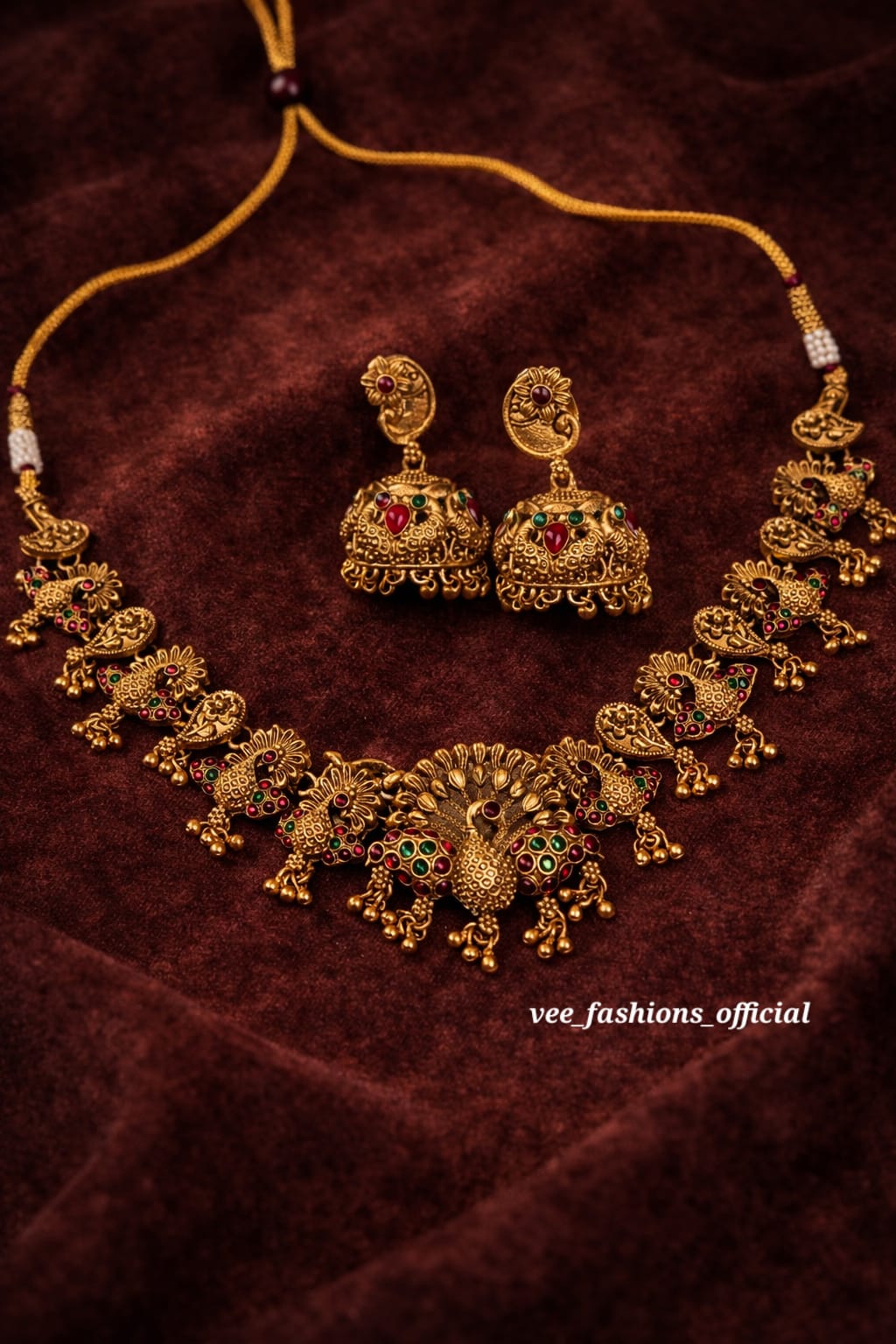 Elegant Peacock Necklace Set (Matte)