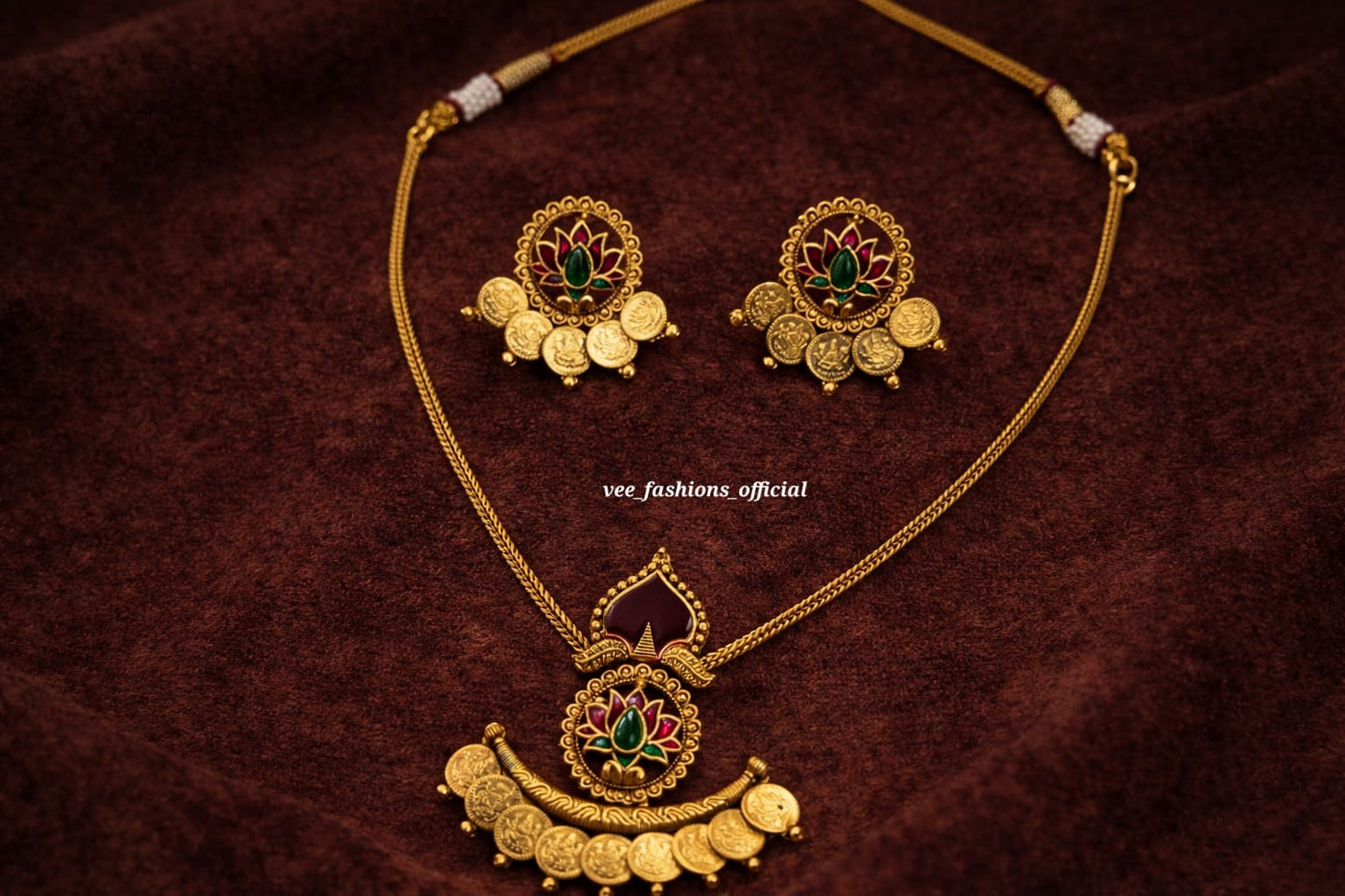 Lotus with Coin Antique Necklace Set (Premium)