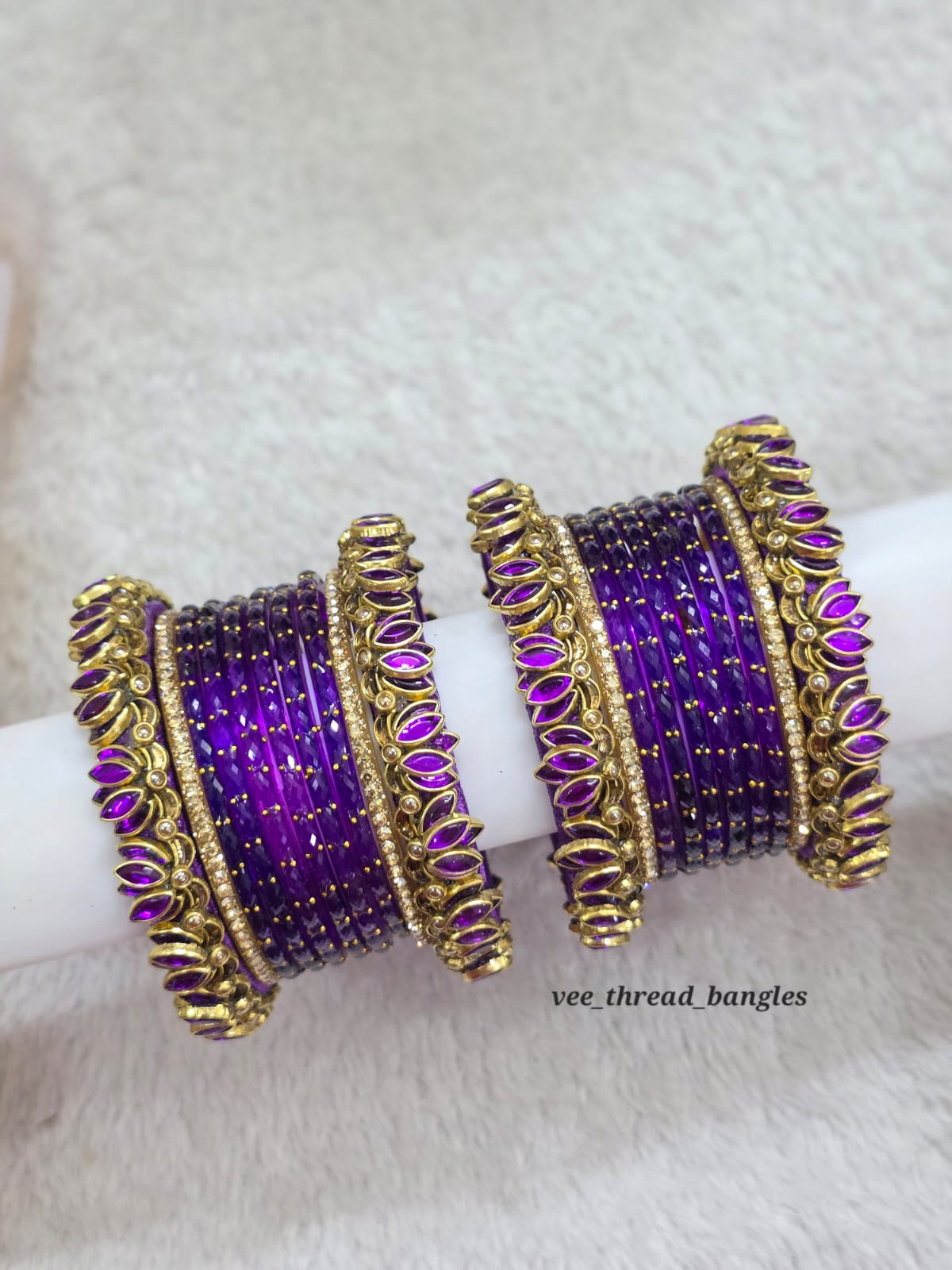 Beautiful Purple lotus set (Budget Friendly Bangles)